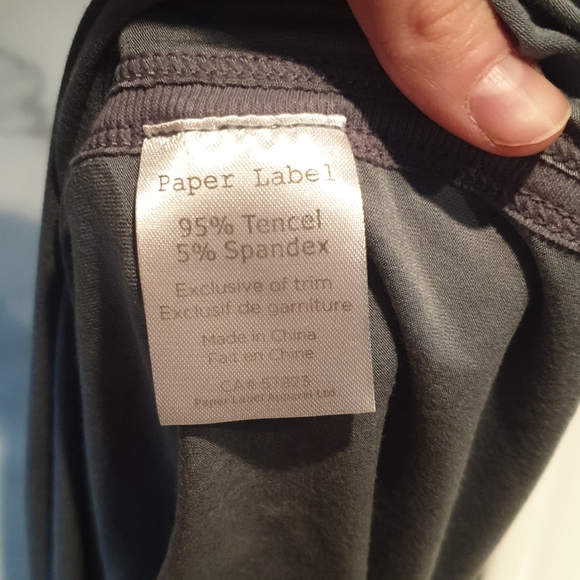 NWOT Paper Label Tank - Picture 7 of 7